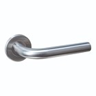 Intersteel Deurkrukken Q 02 op Rond Rozet verdekt 