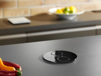 Twist zwart mat nl-d-l 1 st + 2 usb -- 931.131